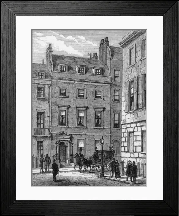 Framed Print : Curzon Street, Mayfair where Disraeli lived Framed Print : Curzon Street, Mayfair where Disraeli lived