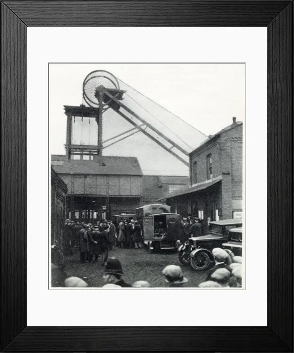 Framed Print : Lancashire coal-mine disaster 1932 Framed Print : Lancashire coal-mine disaster 1932