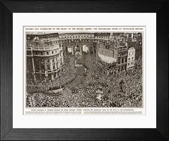 Framed Print : Troops marching in triumph through the dense crowds of people, passing the Admiralty Arch on the way to the saluting-base, to celebrate the end of World War One. Date: 19 July 1919 Framed Print : Troops marching in triumph through the dense crowds of people, passing the Admiralty Arch on the way to the saluting-base, to celebrate the end of World War One. Date: 19 July 1919