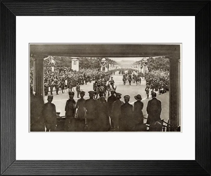Framed Print : Peace Day Celebrations - Royal Watching in Pavilion 1919 Framed Print : Peace Day Celebrations - Royal Watching in Pavilion 1919