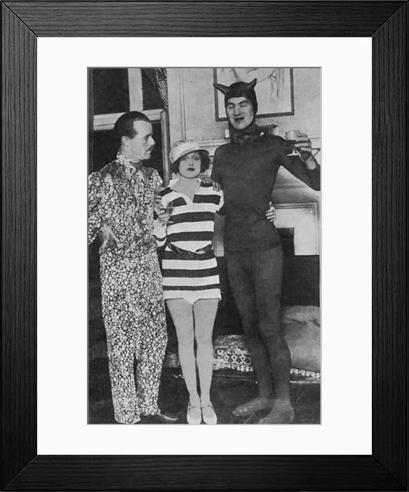 Framed Print : Harry Walker with David and Hermione Tennant Framed Print : Harry Walker with David and Hermione Tennant