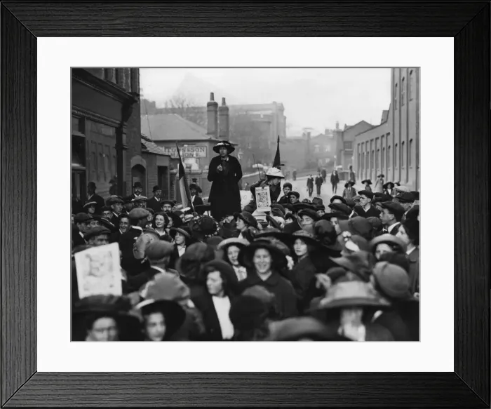 Framed Print : A suffragette meeting in 1913 Framed Print : A suffragette meeting in 1913