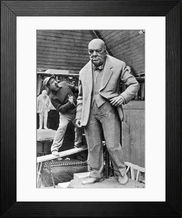 Framed Print : Statue of Winston Churchill Framed Print : Statue of Winston Churchill