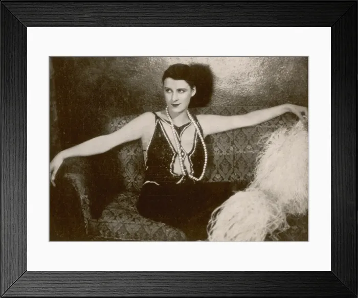Framed Print : Beatrice Lillie Framed Print : Beatrice Lillie