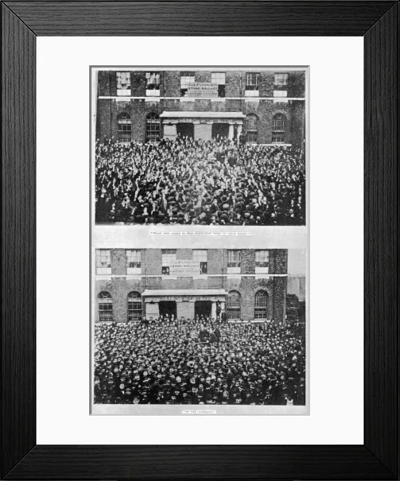 Framed Print : The Dock Labourers great strike in London Framed Print : The Dock Labourers great strike in London