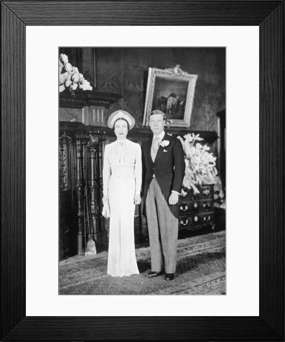 Framed Print : The Duke and Duchess of Windsor on their wedding day Framed Print : The Duke and Duchess of Windsor on their wedding day