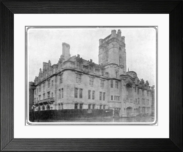 Framed Print : Middlesex Guildhall Framed Print : Middlesex Guildhall