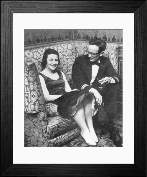 Framed Print : Old Berkeley Hunt Ball Framed Print : Old Berkeley Hunt Ball