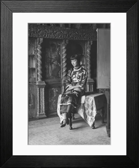 Framed Print : Anna May Wong Framed Print : Anna May Wong