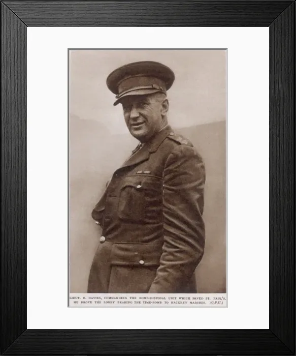 Framed Print : Lieutenant R. Davies
