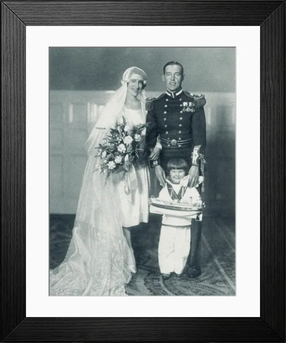 Framed Print : Lt Cr Edelsten and Frances Masefield marriage Framed Print : Lt Cr Edelsten and Frances Masefield marriage