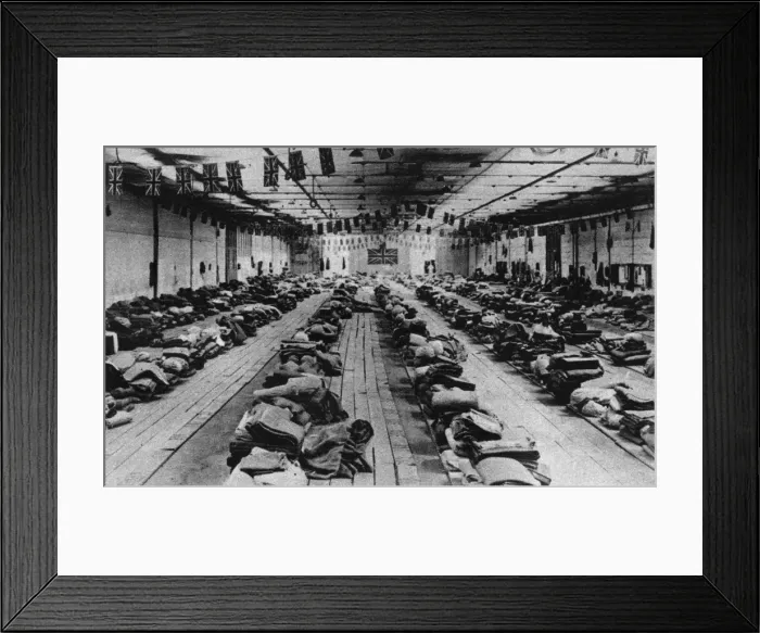 Framed Print : Volunteers during the General Strike Framed Print : Volunteers during the General Strike