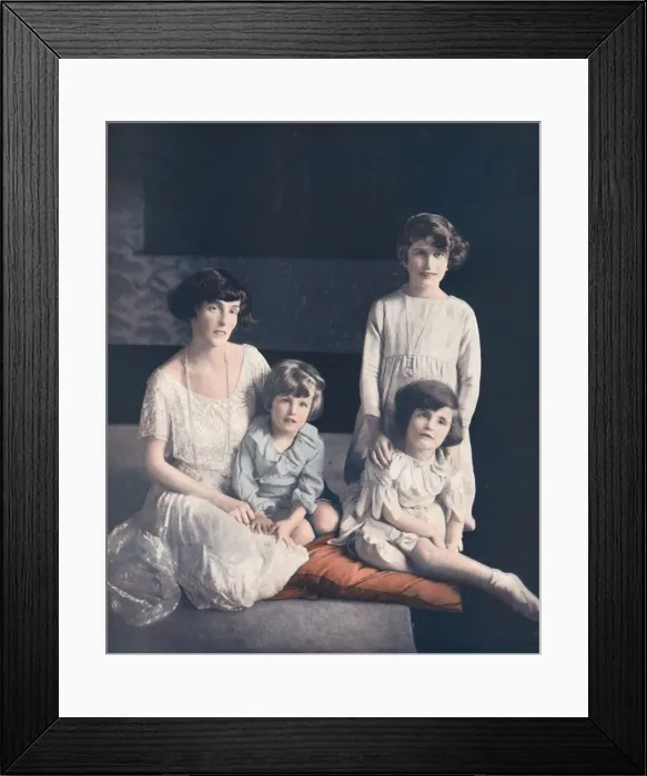 Framed Print : Lady Glamis and children Framed Print : Lady Glamis and children