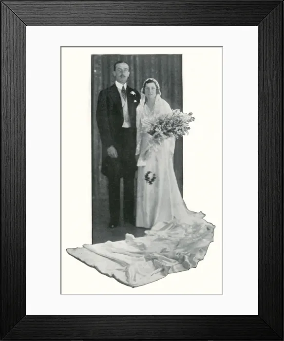 Framed Print : Royal wedding of Henry Abel Smith to Lady May Cambridge, 1931 Framed Print : Royal wedding of Henry Abel Smith to Lady May Cambridge, 1931
