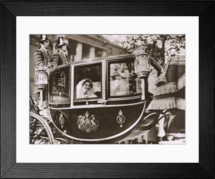 Framed Print : Royal Wedding 1935 - Bride on her way to Buckingham Palace Framed Print : Royal Wedding 1935 - Bride on her way to Buckingham Palace