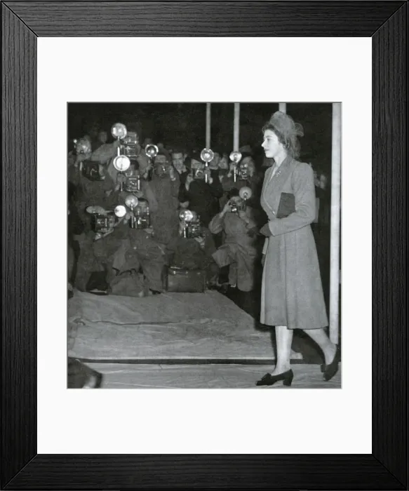 Framed Print : Royal Wedding 1947. Princess Elizabeth arrives for rehearsal Framed Print : Royal Wedding 1947. Princess Elizabeth arrives for rehearsal