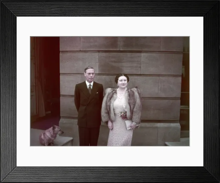 Framed Print : King George VI and Queen Elizabeth - Silver Wedding Framed Print : King George VI and Queen Elizabeth - Silver Wedding