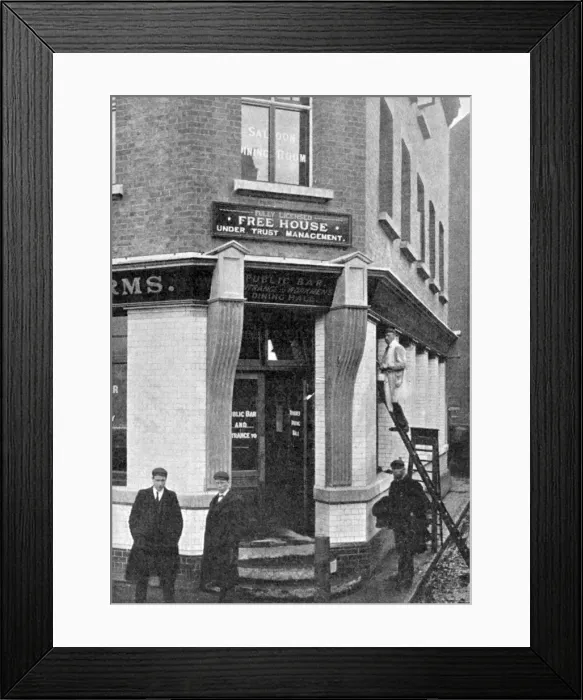 Framed Print : The Waterman Arms, Southwark Framed Print : The Waterman Arms, Southwark