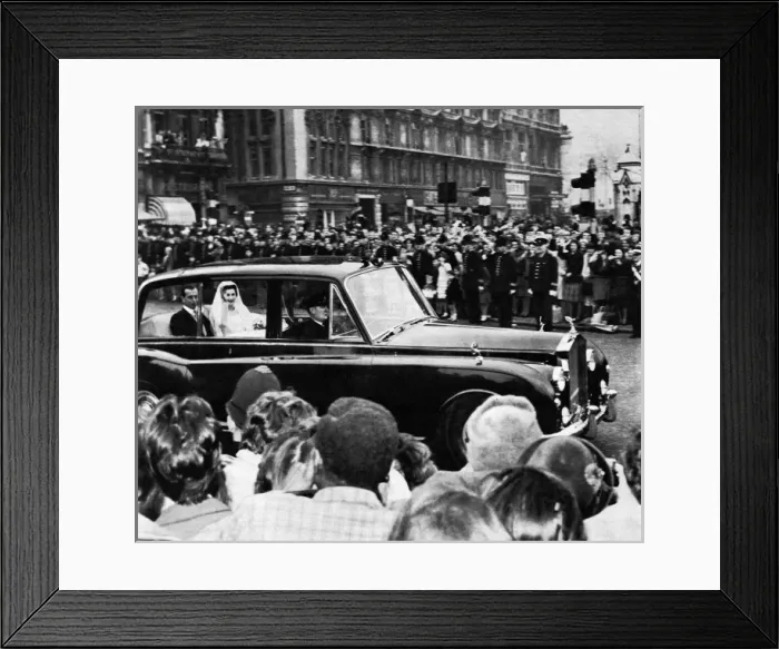 Framed Print : Royal Wedding 1963 - bride arrives at the Abbey Framed Print : Royal Wedding 1963 - bride arrives at the Abbey