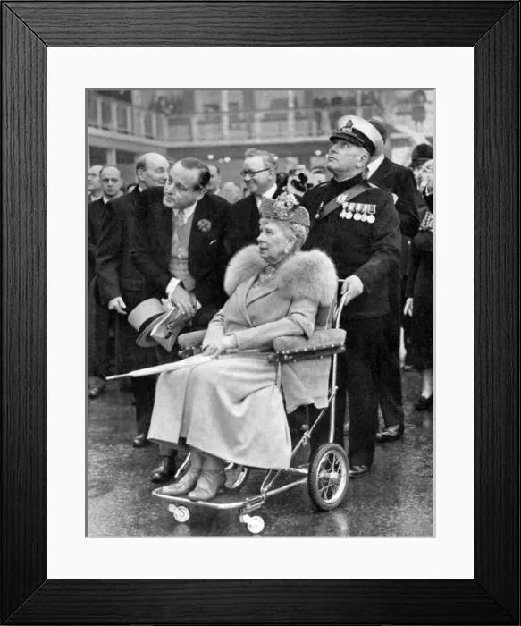 Framed Print : Queen Mary at the Festival of Britain Framed Print : Queen Mary at the Festival of Britain