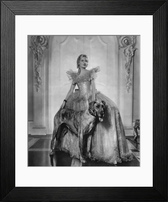 Framed Print : Madeleine Carroll as Queen Carolina Matilda of Denmark Framed Print : Madeleine Carroll as Queen Carolina Matilda of Denmark