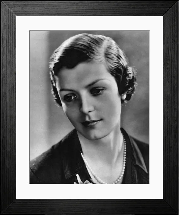 Framed Print : Countess of Warwick Framed Print : Countess of Warwick