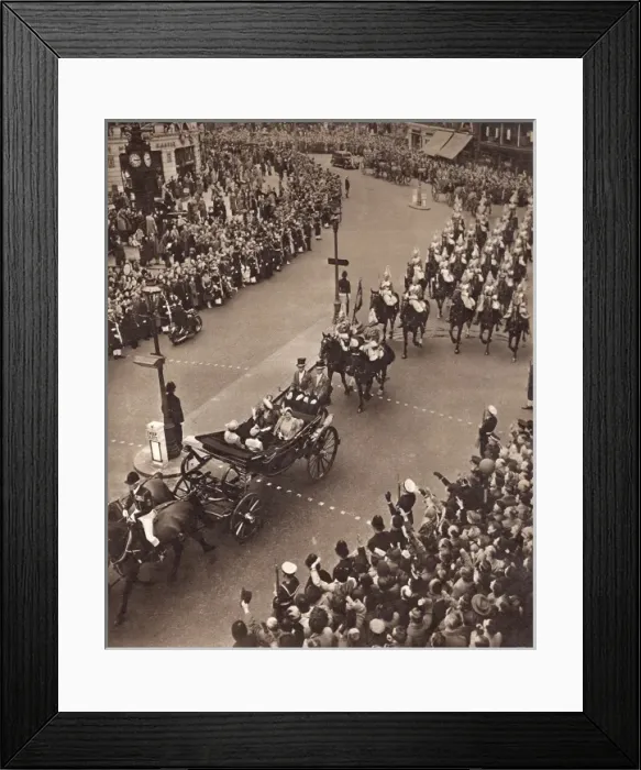 Framed Print : Danish royal visitors leaving Victoria Station Framed Print : Danish royal visitors leaving Victoria Station