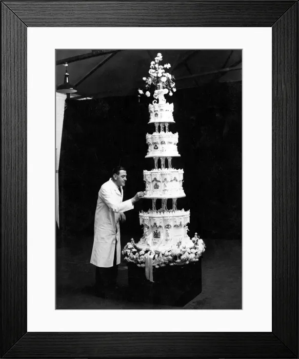 Framed Print : Royal Wedding 1947 - the cake