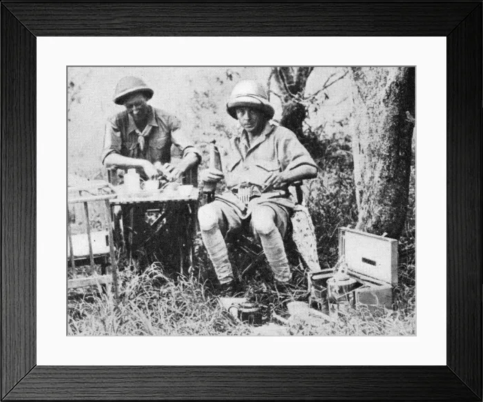 Framed Print : Prince of Wales with Denys Finch-Hatton Framed Print : Prince of Wales with Denys Finch-Hatton