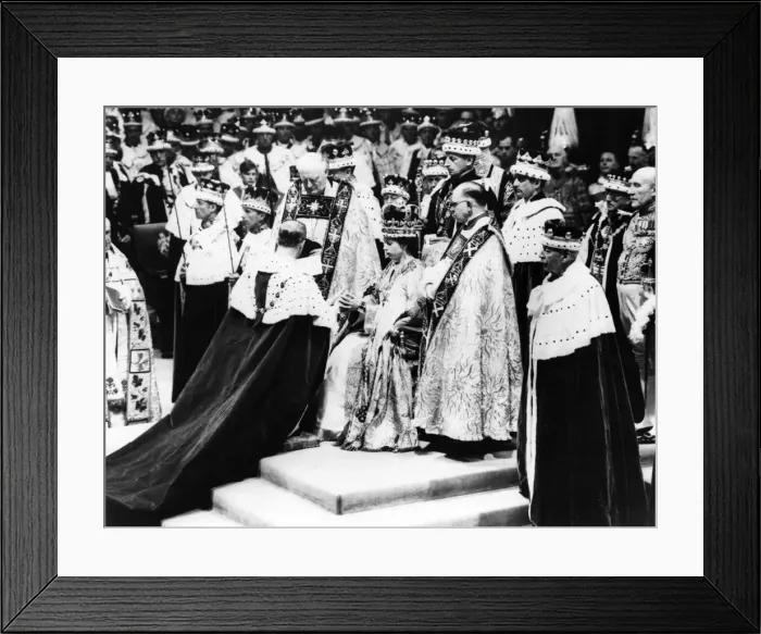 Framed Print : Coronation of Queen Elizabeth II, Prince Philip pays homage