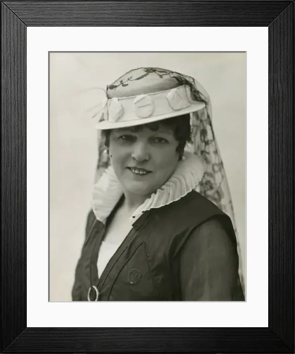 Framed Print : Marie Lloyd Framed Print : Marie Lloyd