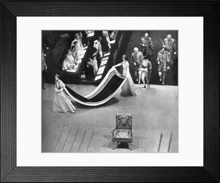 Framed Print : Princess Margaret arrives in Westminster Abbey (Coronation) Framed Print : Princess Margaret arrives in Westminster Abbey (Coronation)