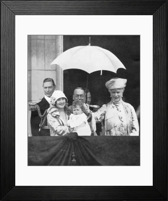 Framed Print : The royal family with baby Princess Elizabeth Framed Print : The royal family with baby Princess Elizabeth