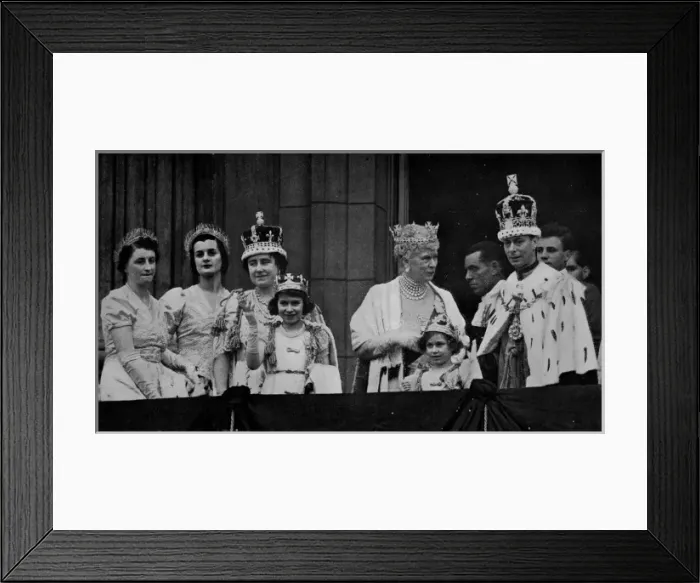 Framed Print : The royal family after the Coronation of King George VI Framed Print : The royal family after the Coronation of King George VI