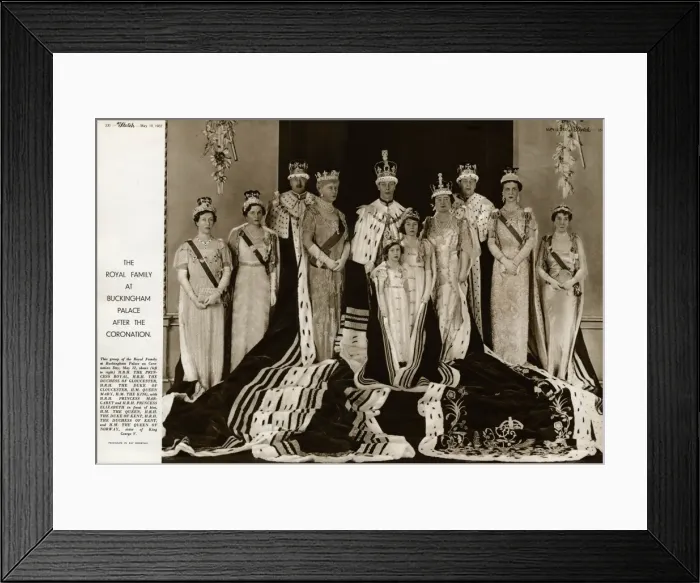 Framed Print : The Royal Family at Buckingham Palace after the Coronation Framed Print : The Royal Family at Buckingham Palace after the Coronation