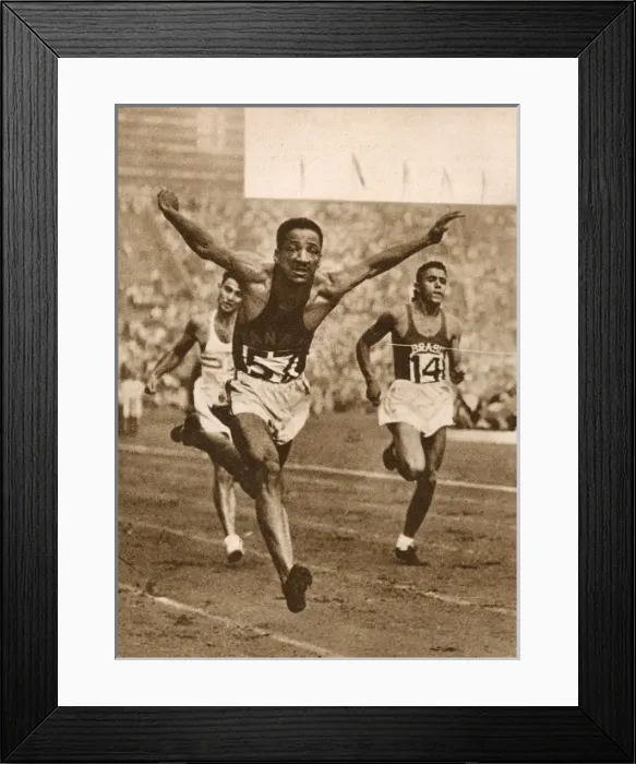 Framed Print : Lloyd B. Labeach sprinting, 1948 London Olympics Framed Print : Lloyd B. Labeach sprinting, 1948 London Olympics