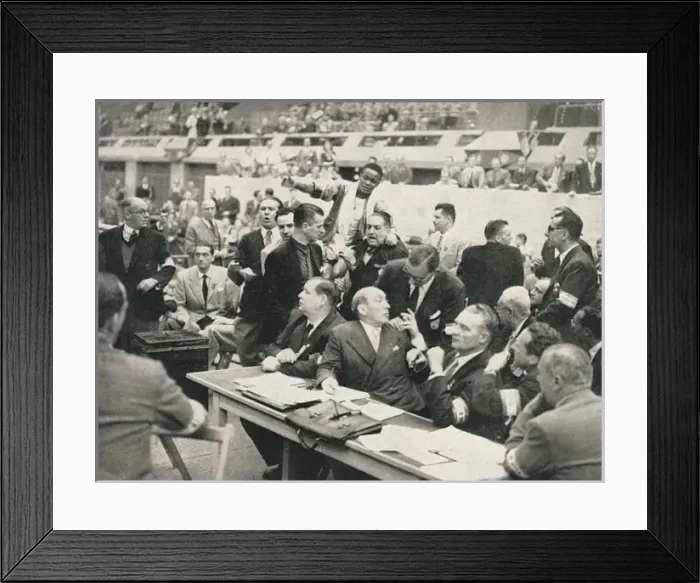 Framed Print : Controversy at the featherweight boxing, 1948 London Olympic Framed Print : Controversy at the featherweight boxing, 1948 London Olympic