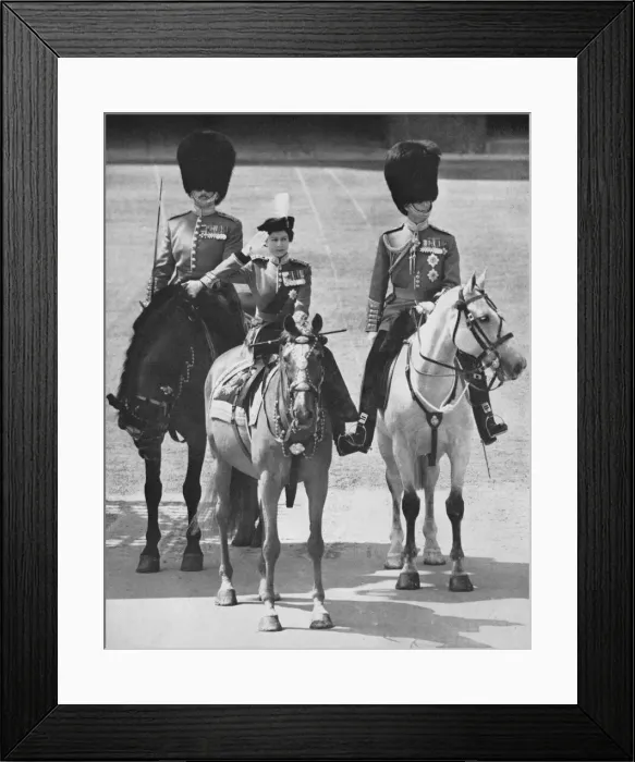 Framed Print : The Queen salutes on horseback Framed Print : The Queen salutes on horseback