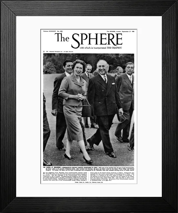 Framed Print : Queen Elizabeth II with nuclear scientists Framed Print : Queen Elizabeth II with nuclear scientists