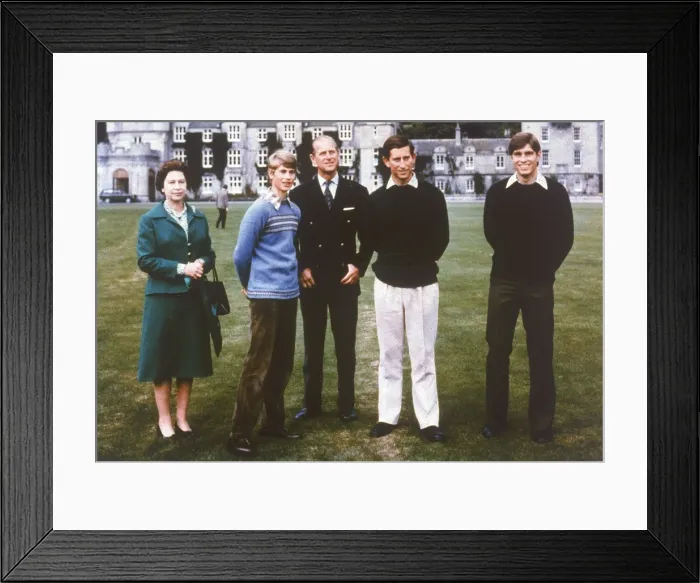 Framed Print : Queen Elizabeth II and family Framed Print : Queen Elizabeth II and family