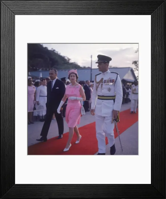 Framed Print : Queen Elizabeth II - West Indies royal tour 1966 Framed Print : Queen Elizabeth II - West Indies royal tour 1966