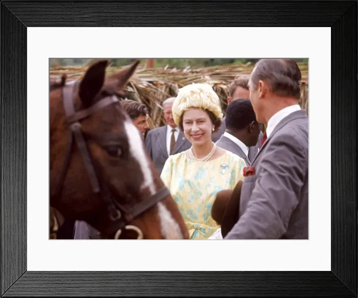 Framed Print : Queen Elizabeth II - West Indies royal tour 1966 Framed Print : Queen Elizabeth II - West Indies royal tour 1966