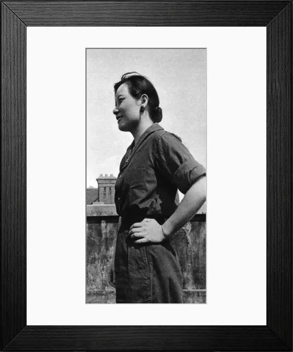Framed Print : Madame Chiang Kai-Shek