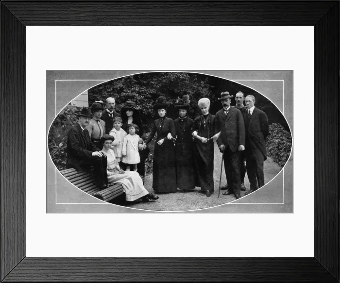 Framed Print : Queen Alexandra and her relatives at Bernstorff Castle Framed Print : Queen Alexandra and her relatives at Bernstorff Castle