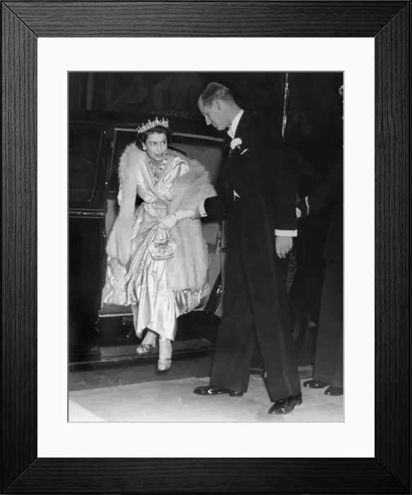 Framed Print : Queen Elizabeth II and Duke of Edinburgh - film premiere