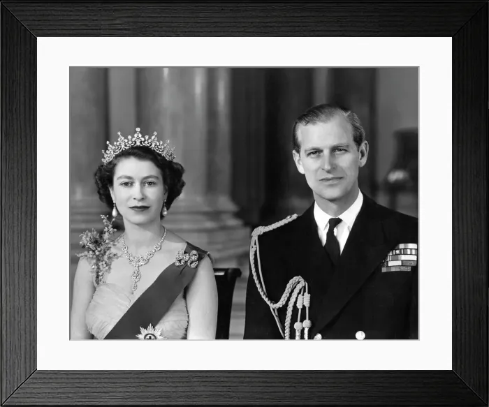 Framed Print : Queen Elizabeth II and Duke of Edinburgh, 1954 Framed Print : Queen Elizabeth II and Duke of Edinburgh, 1954