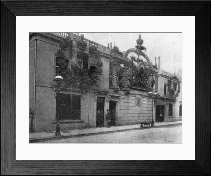 Framed Print : Henry Pooles of Savile Row illuminated, 1902 Framed Print : Henry Pooles of Savile Row illuminated, 1902