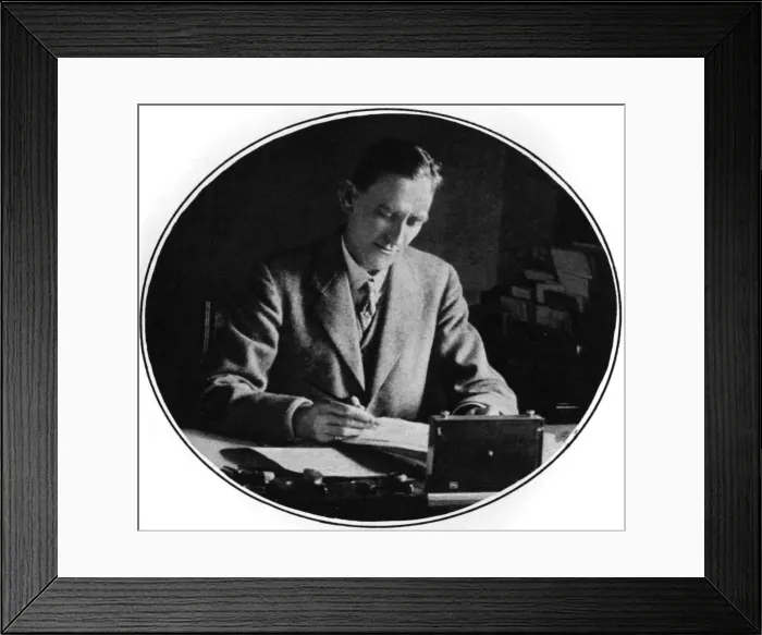 Framed Print : Sir John Marshall (1876 - 1958) Framed Print : Sir John Marshall (1876 - 1958)