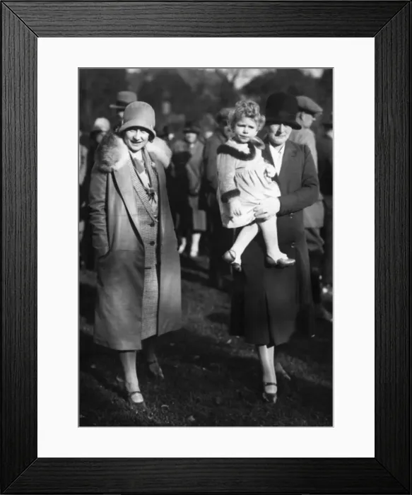 Framed Print : Queen Elizabeth II as a child with her nanny Framed Print : Queen Elizabeth II as a child with her nanny