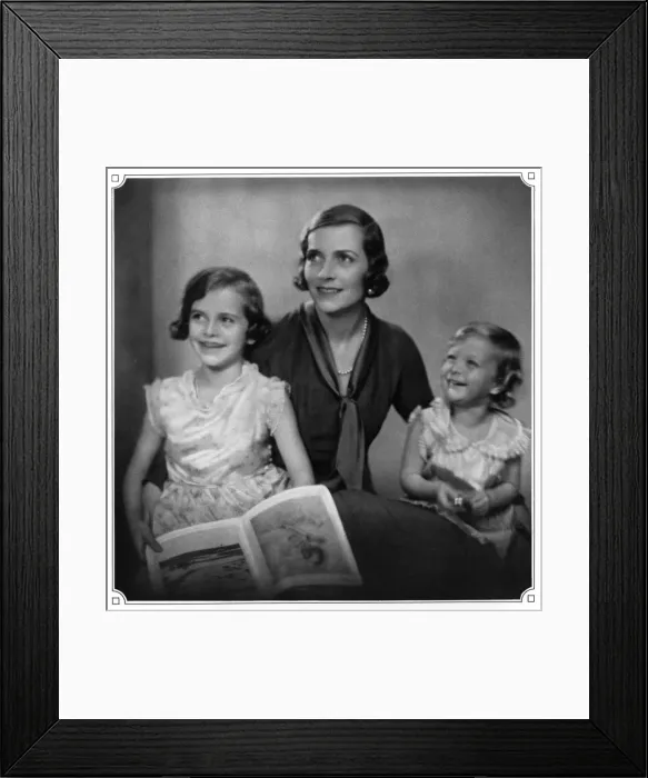 Framed Print : Lady Louis Mountbatten with Patricia and Pamela Framed Print : Lady Louis Mountbatten with Patricia and Pamela